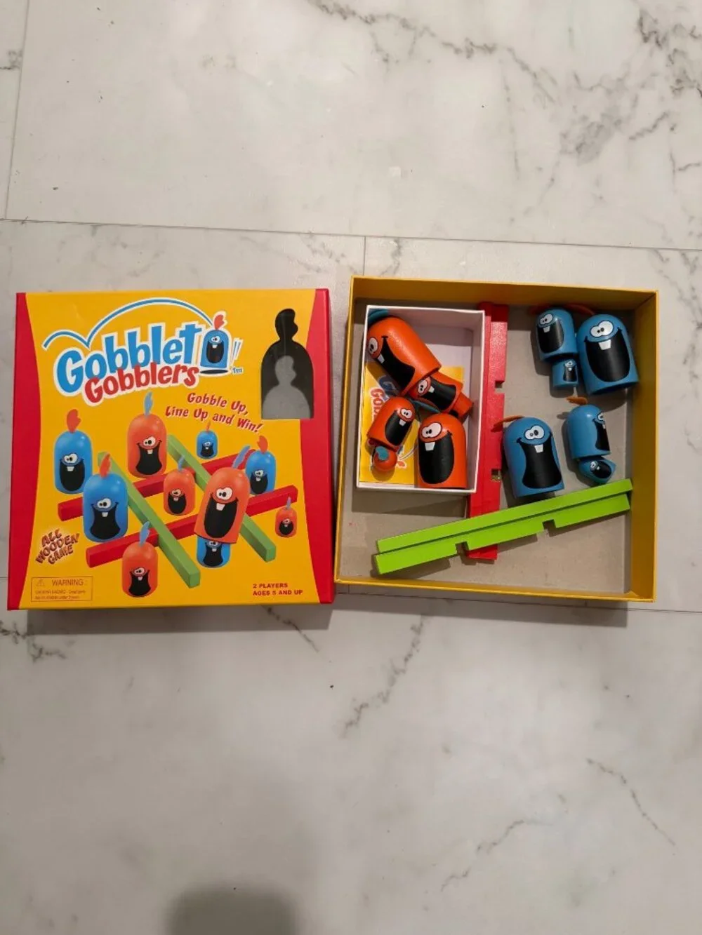 Gobblet Gobblers game